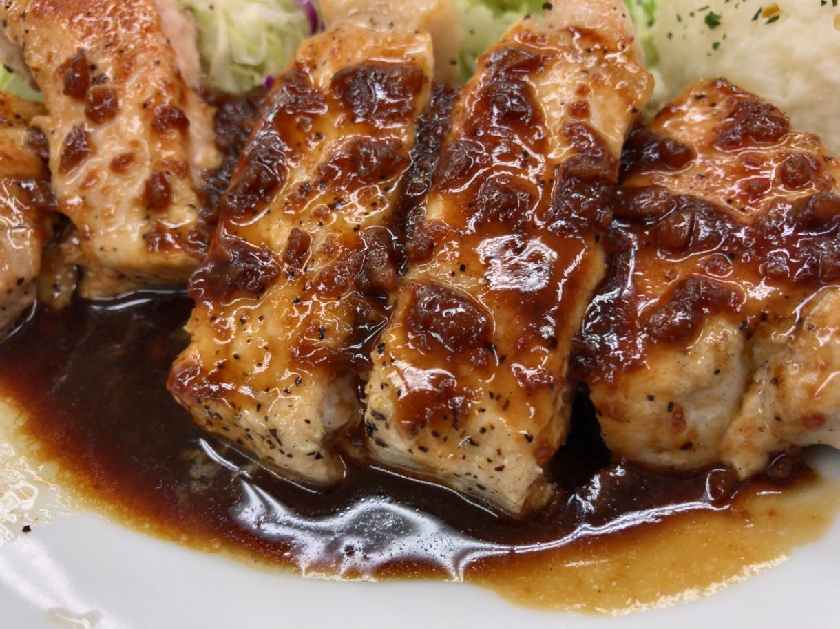 厚切り豚テキ定食の豚テキアップ