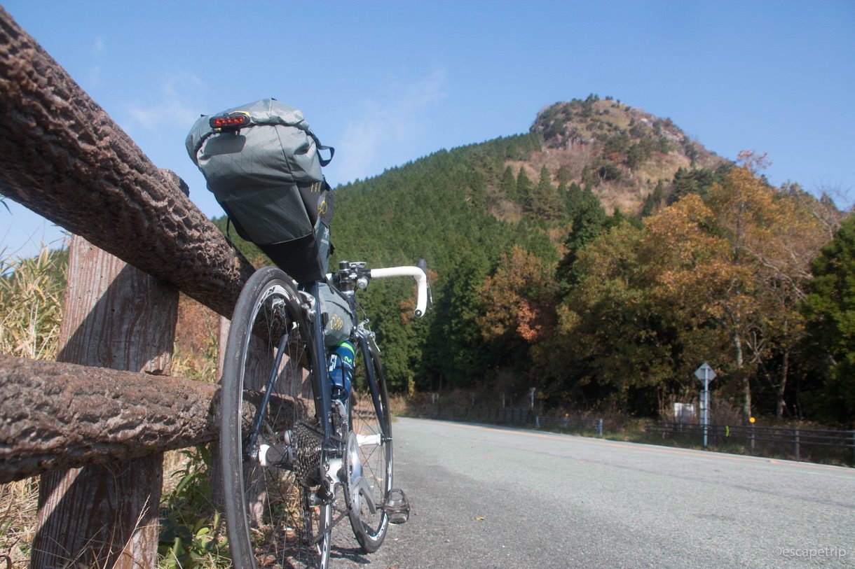 バイクパッキング装備で登る大観峰