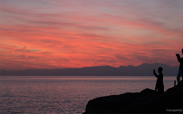 江ノ島の夕焼け記事のアイキャッチ