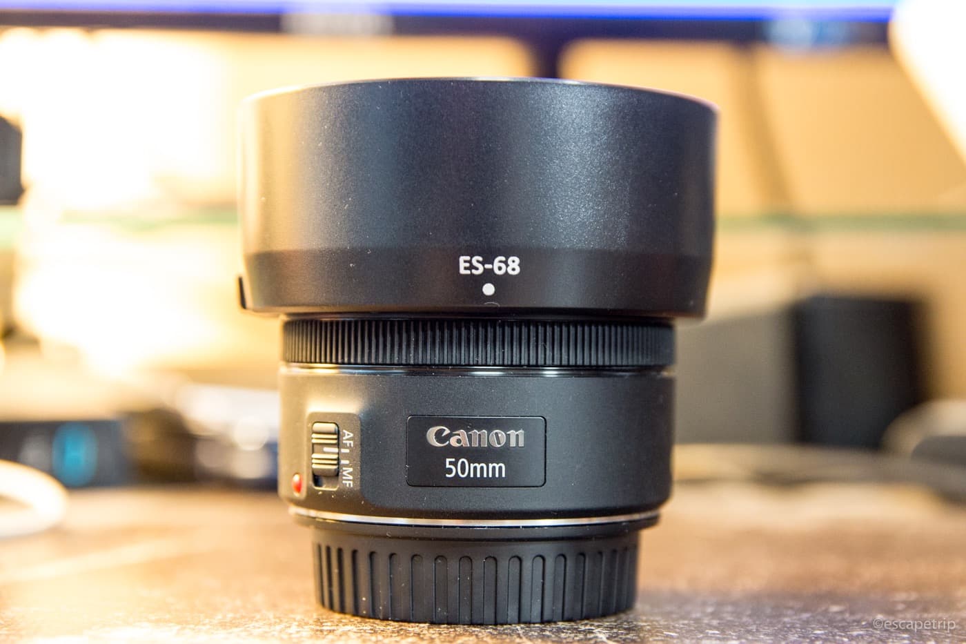 canon ef50mm F1.8 STM（純正レンズフード付）-