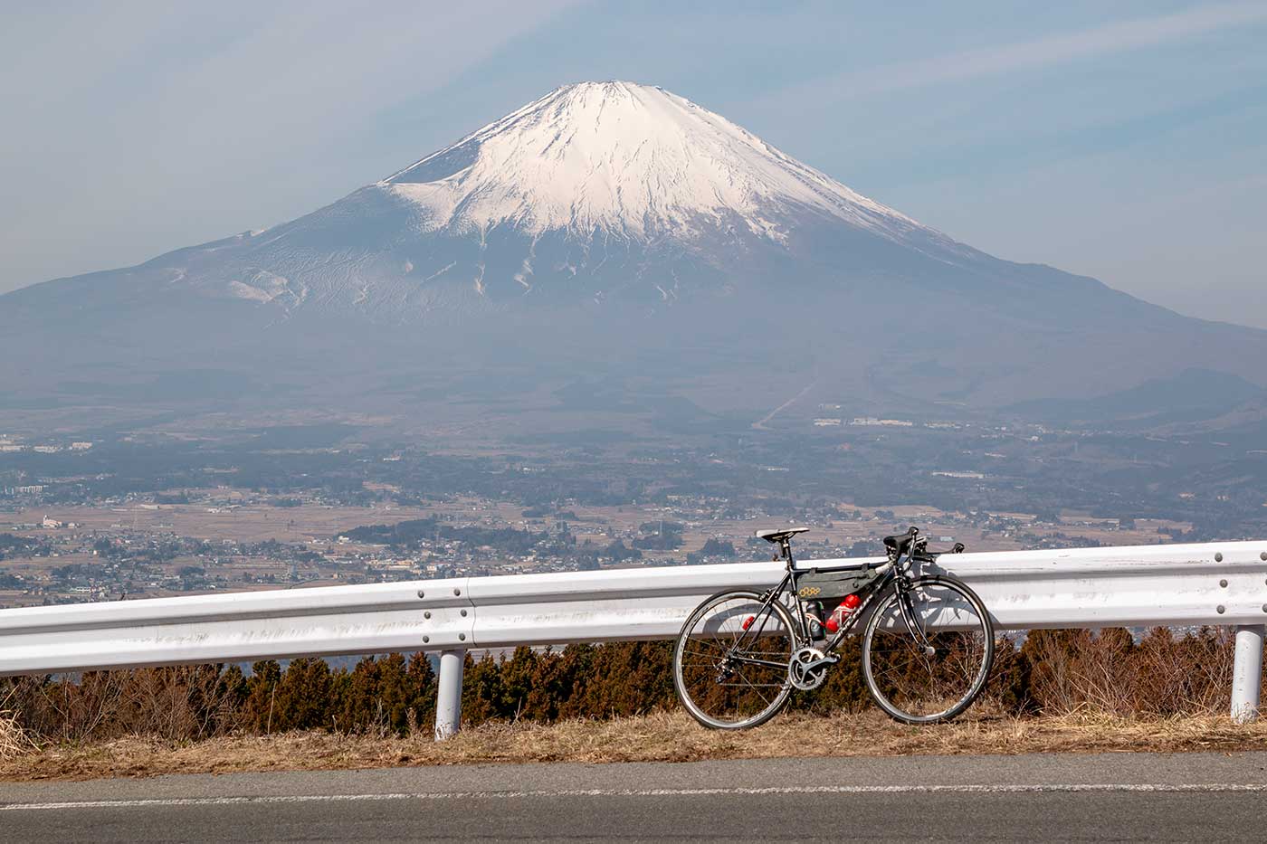 ロードバイクと富士山