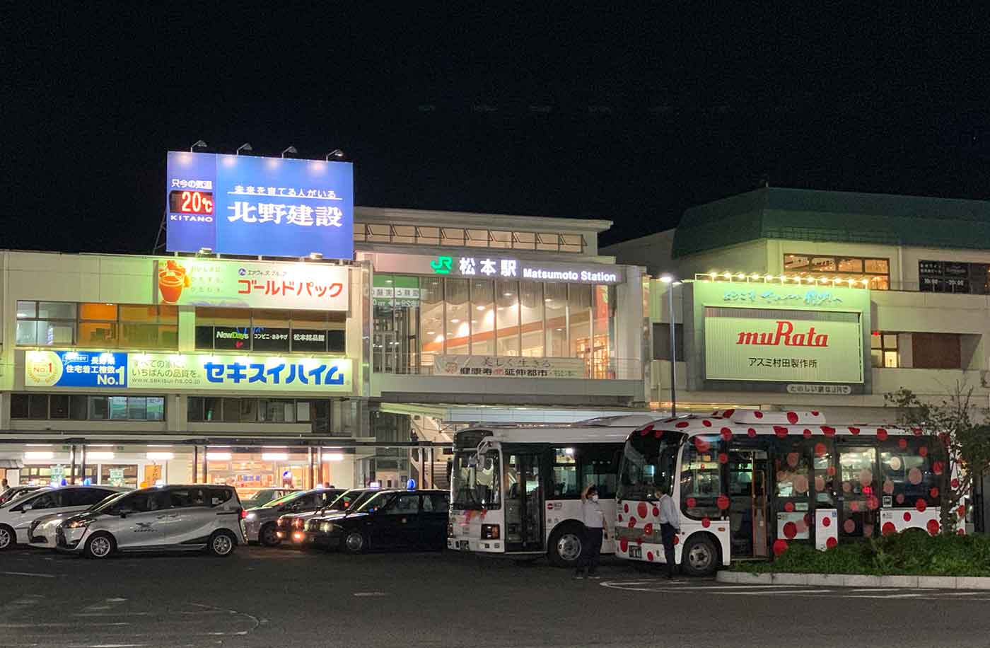 夜の松本駅