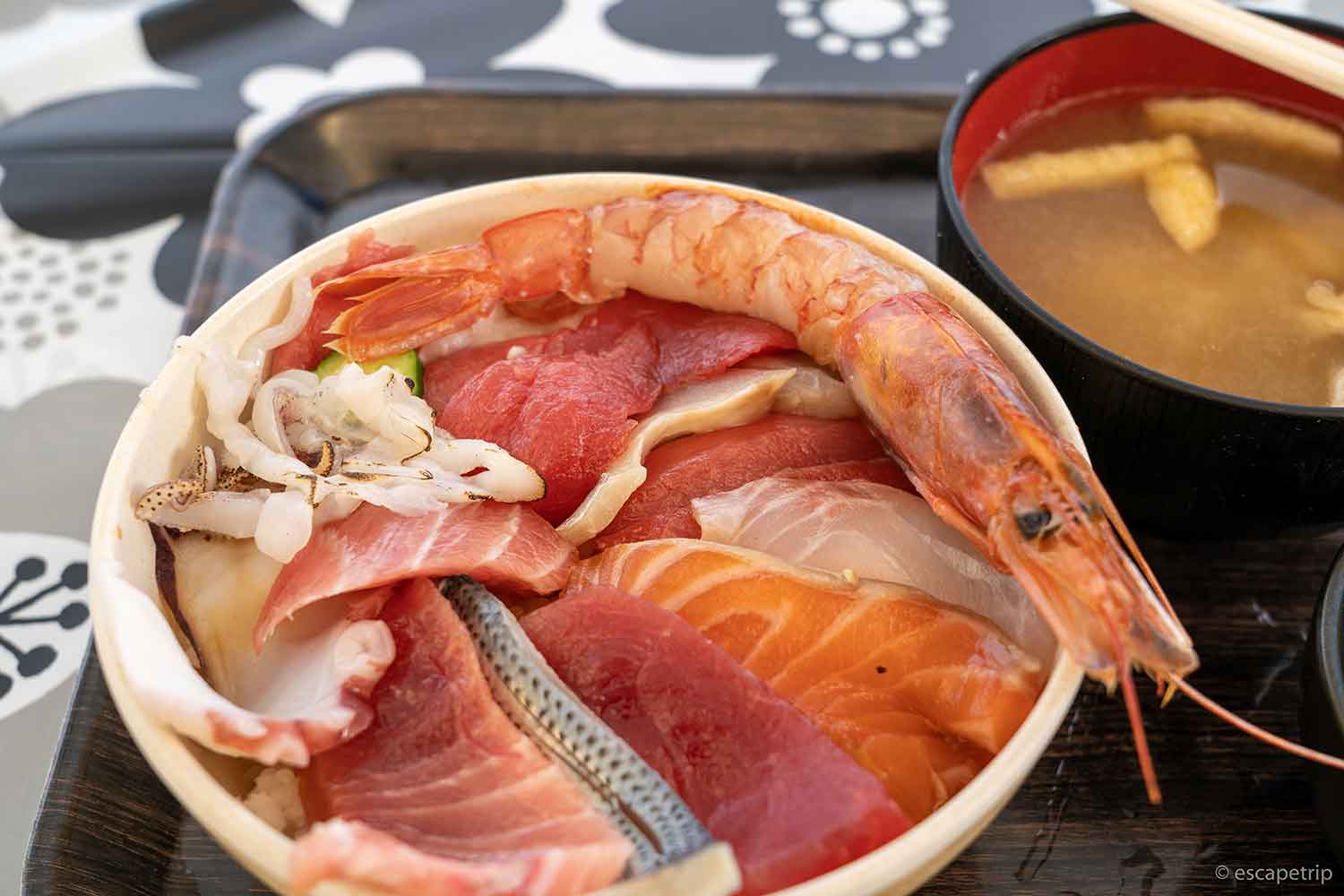 横浜の厚生食堂の店長のおすすめ海鮮丼