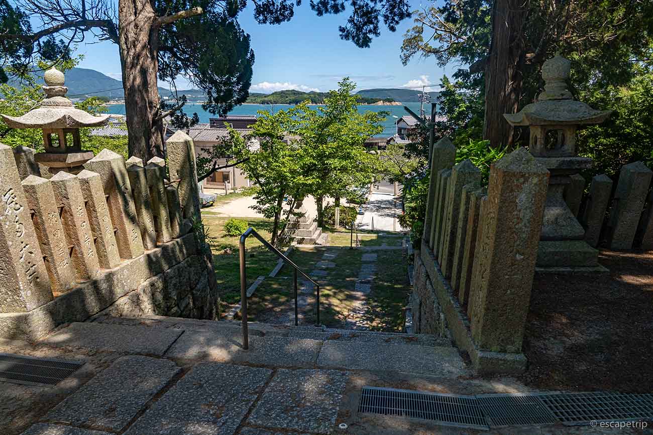 鹿島明神社から見る参道