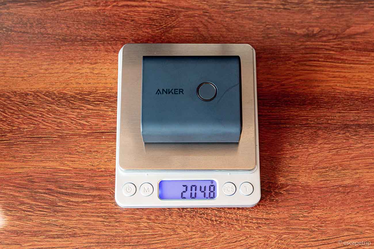 Anker 521 Power Bankの重量