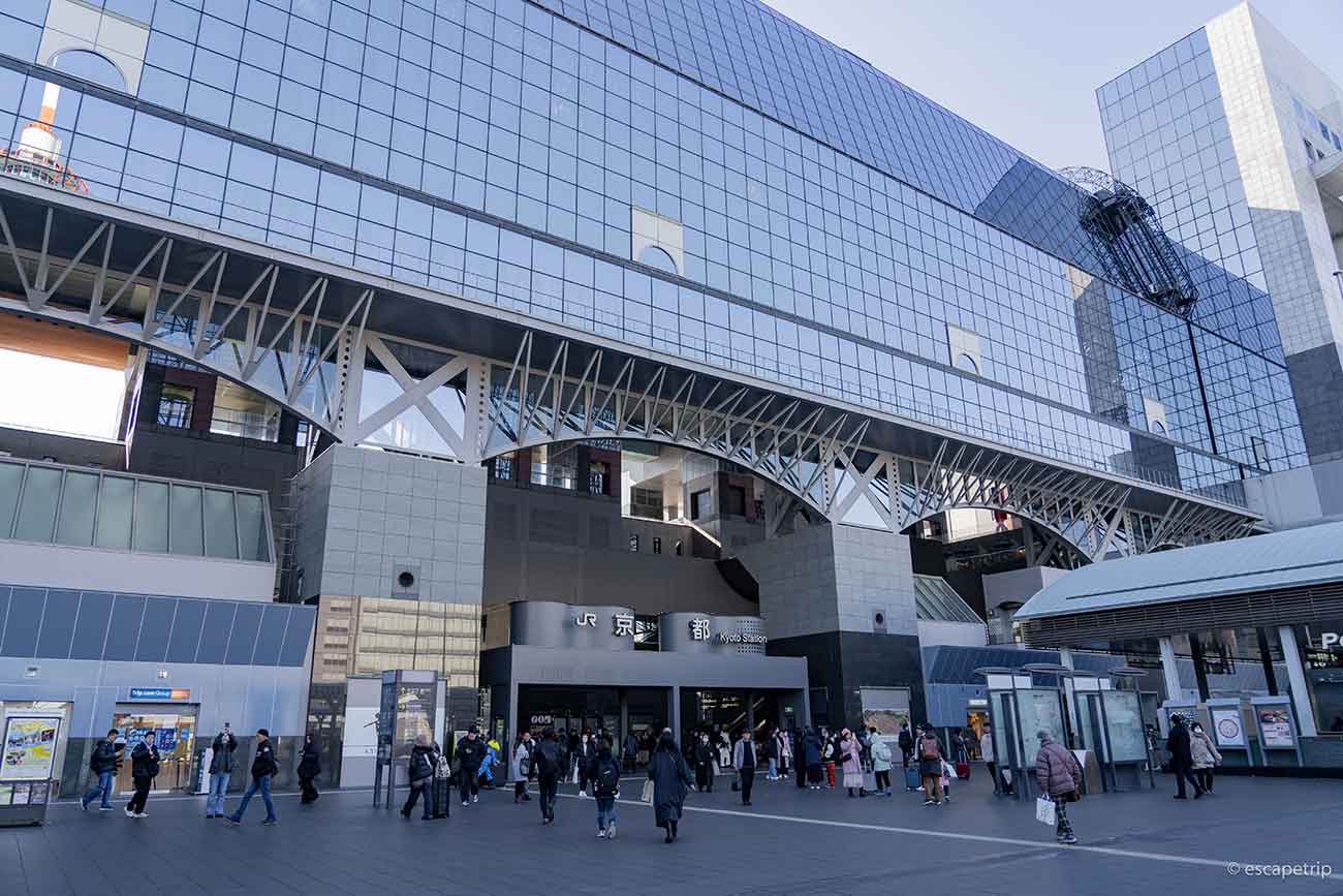 朝のJR京都駅